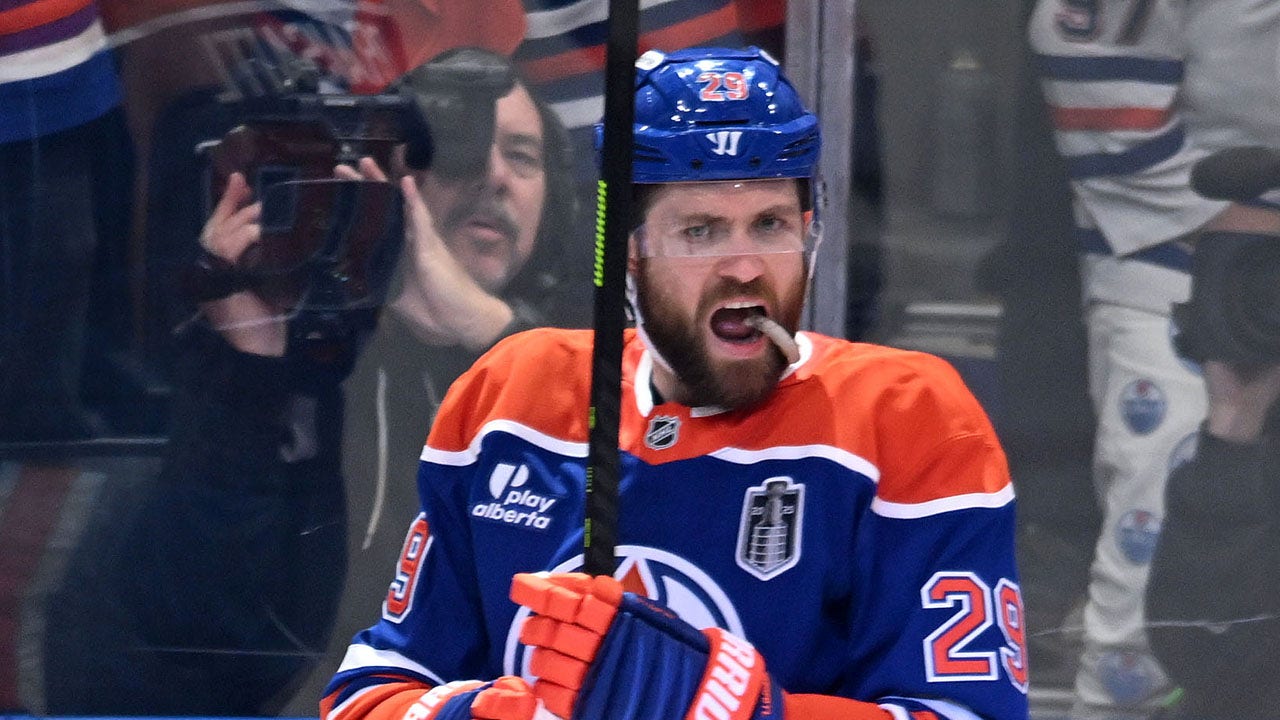 Leon Draisaitl.jpg