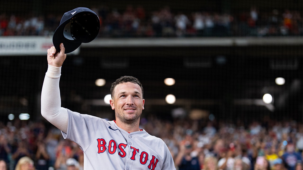 Alex Bregman Boston Red Sox 081125.jpg