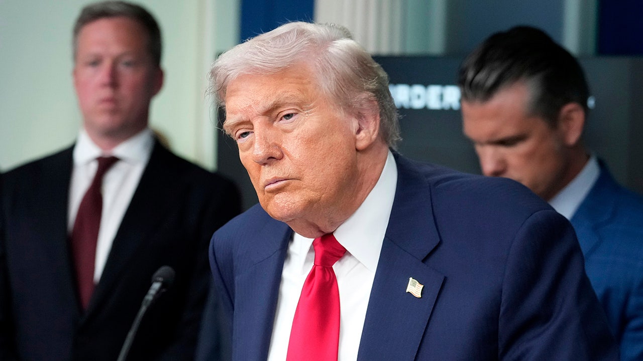 Donald Trump In Briefing Room.jpg