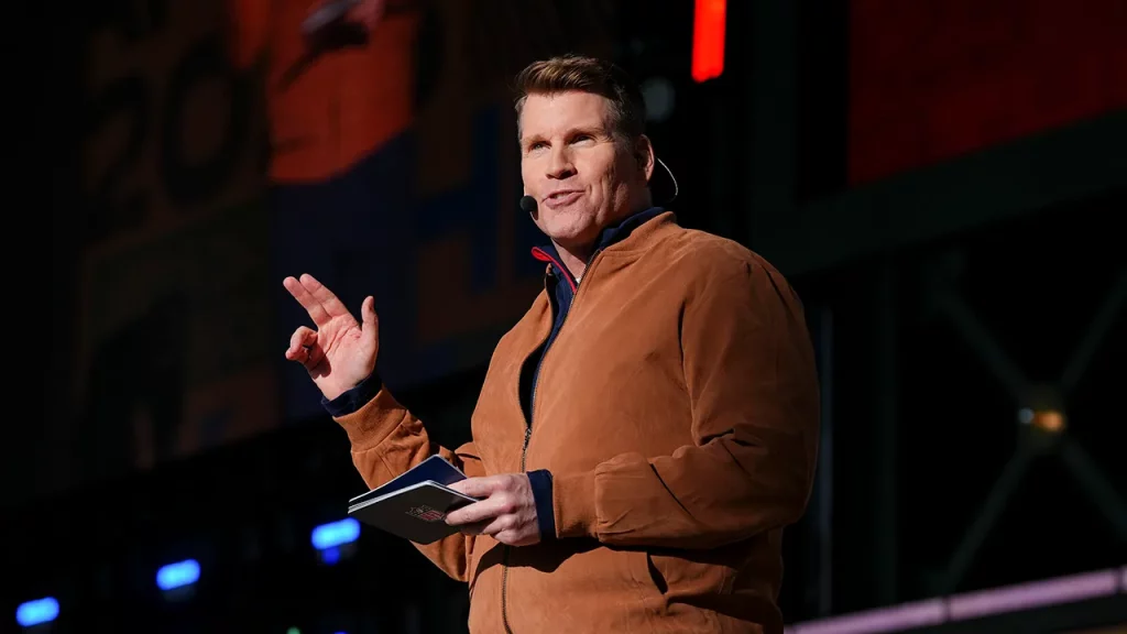 Scott Hanson Nfl.jpg