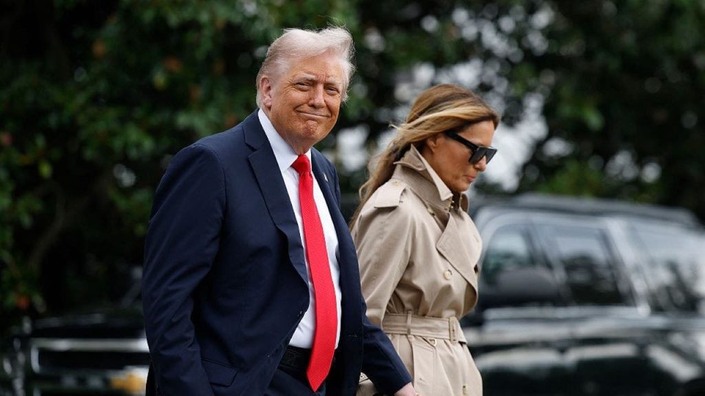 Donald Trump Melania Windsor.jpg