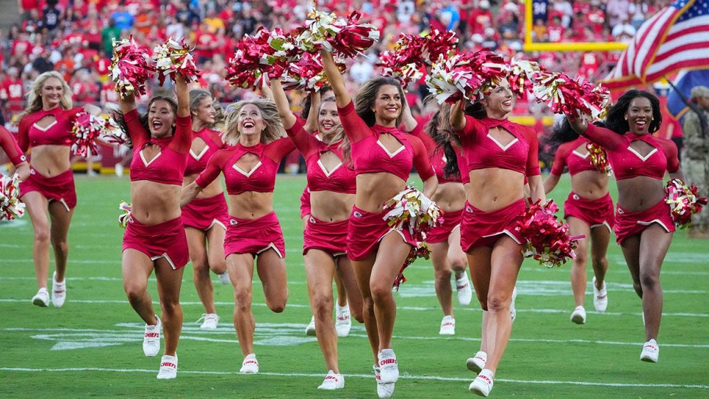 Nfl Chiefs Cheerleaders 3.jpg