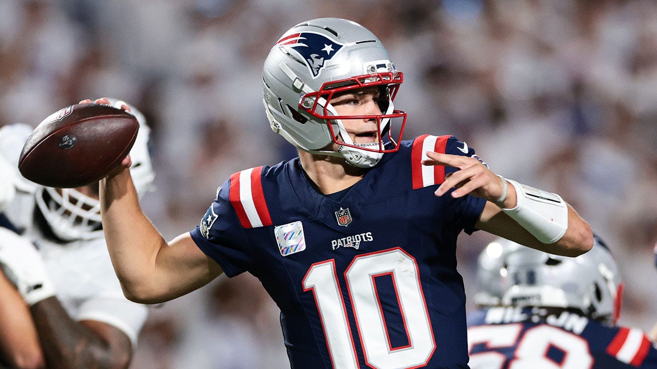 Drake Maye Bills Patriots.jpg
