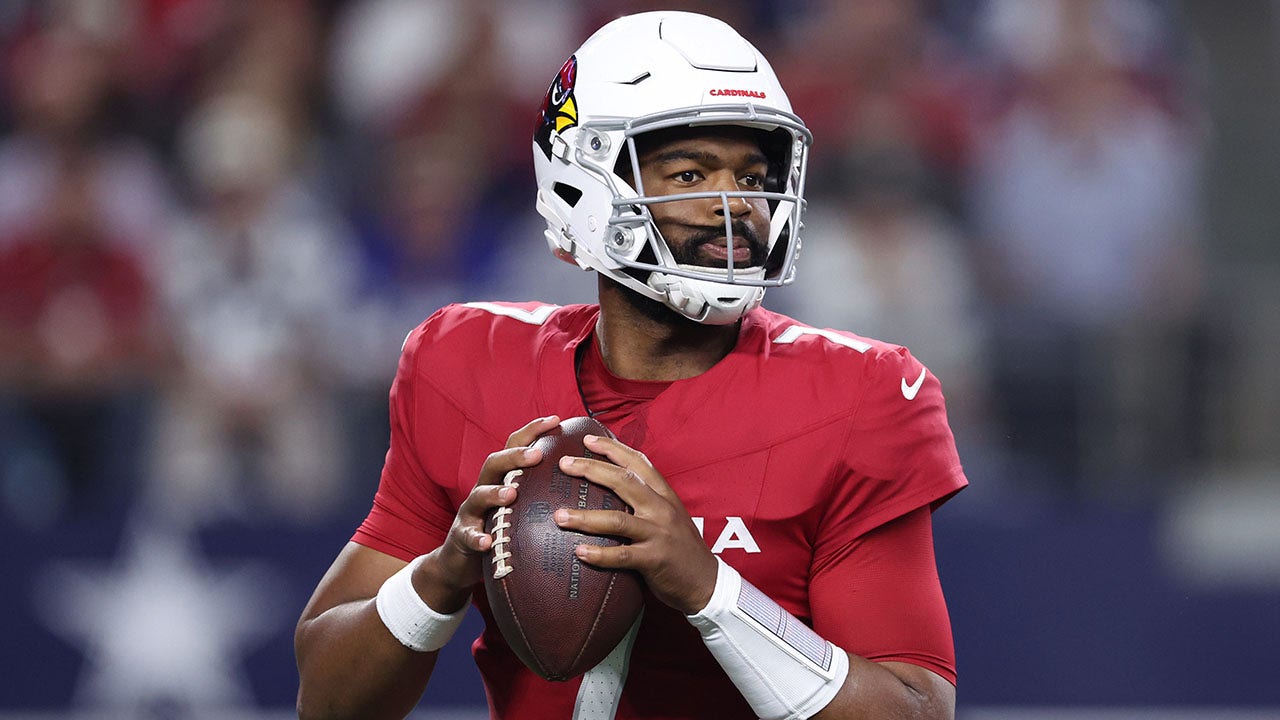 Jacoby Brissett Cardinals Cowboys 1.jpg