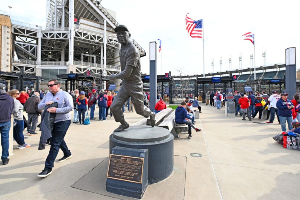 C2 UQ4 TRUW5 H6 JEGNQQKAH4 ROQM.jpg