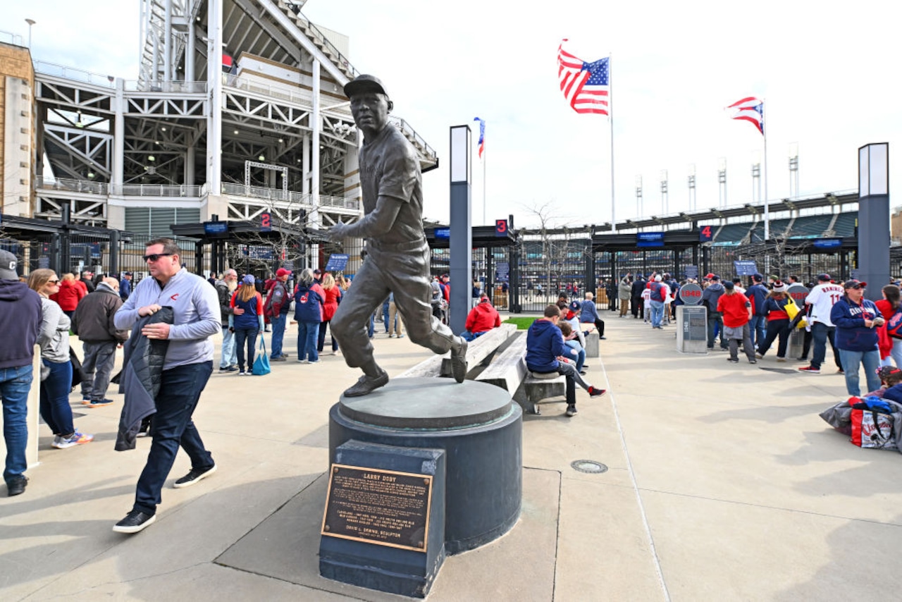 C2 UQ4 TRUW5 H6 JEGNQQKAH4 ROQM.jpg