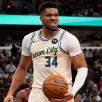 Nba Bucks Giannis Antetokounmpo 1.jpg