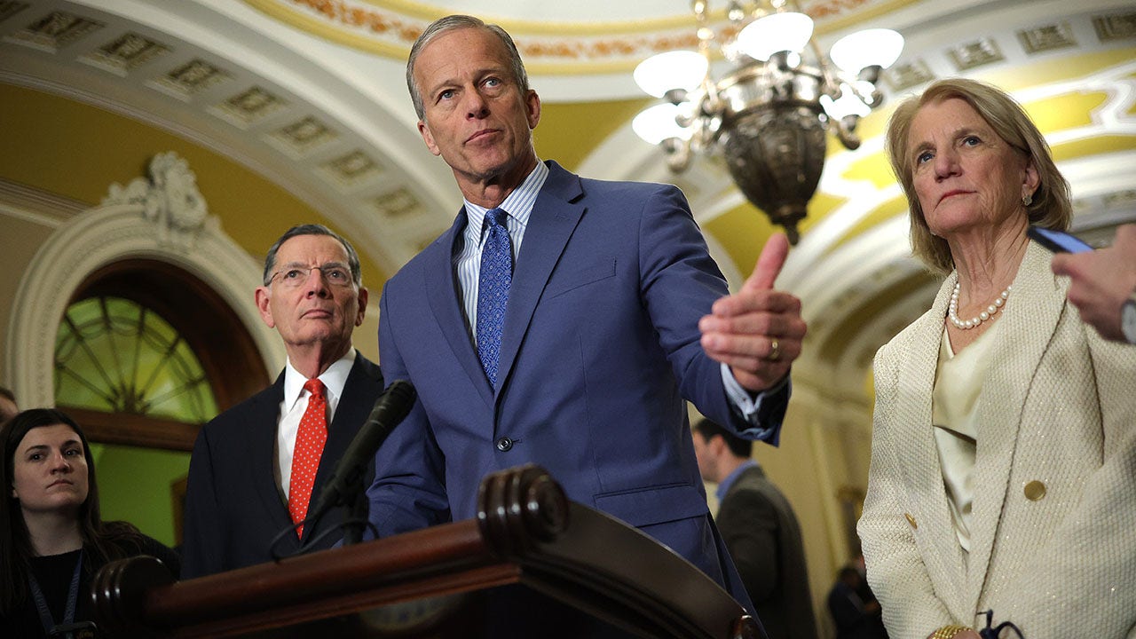Senate Majority Leader John Thune Cr.jpg