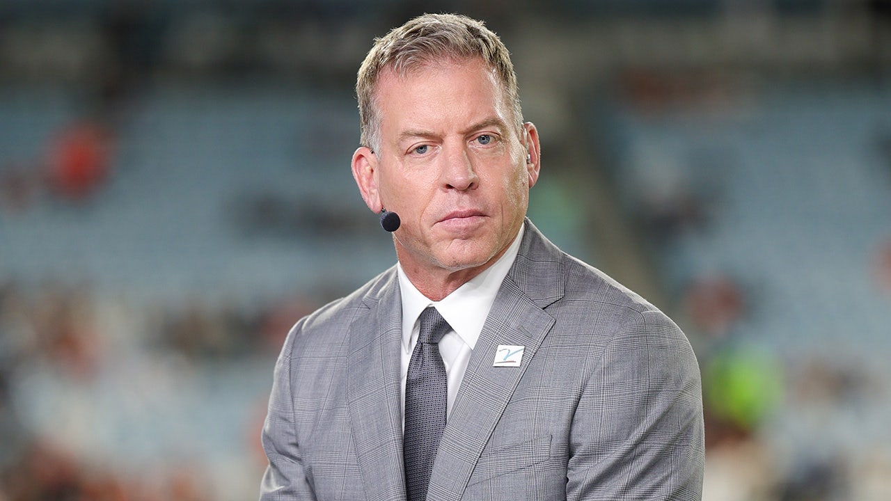Troy Aikman Tv Set.jpg