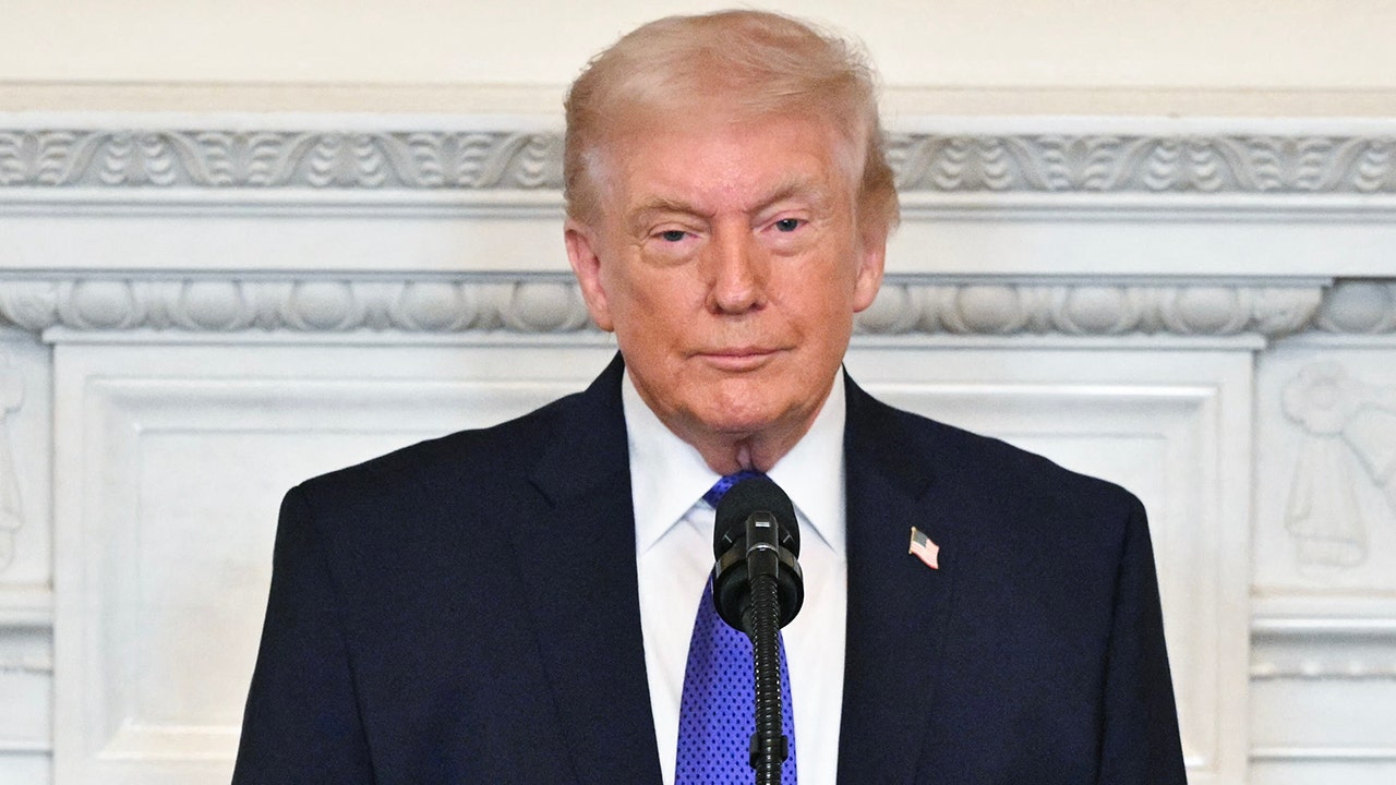 Trump Governors Breakfast.jpg