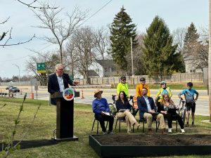 AKMPEV6 TERDTHDKGHM77 DSAWL4.jpg