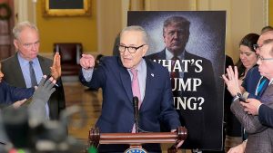 Chuck Schumer Trump.jpg
