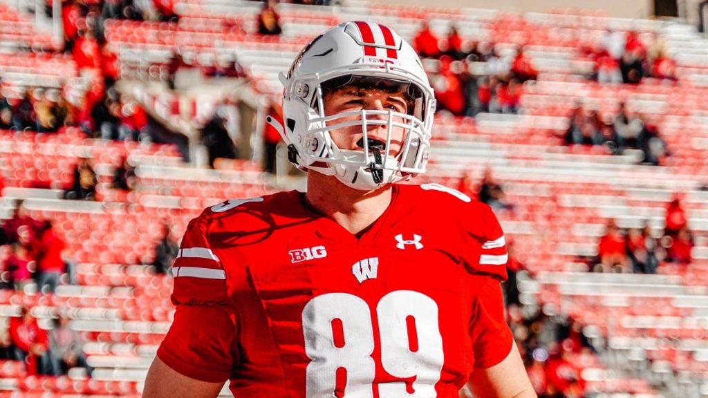 Jack Pugh Wisconsin On Field.jpg