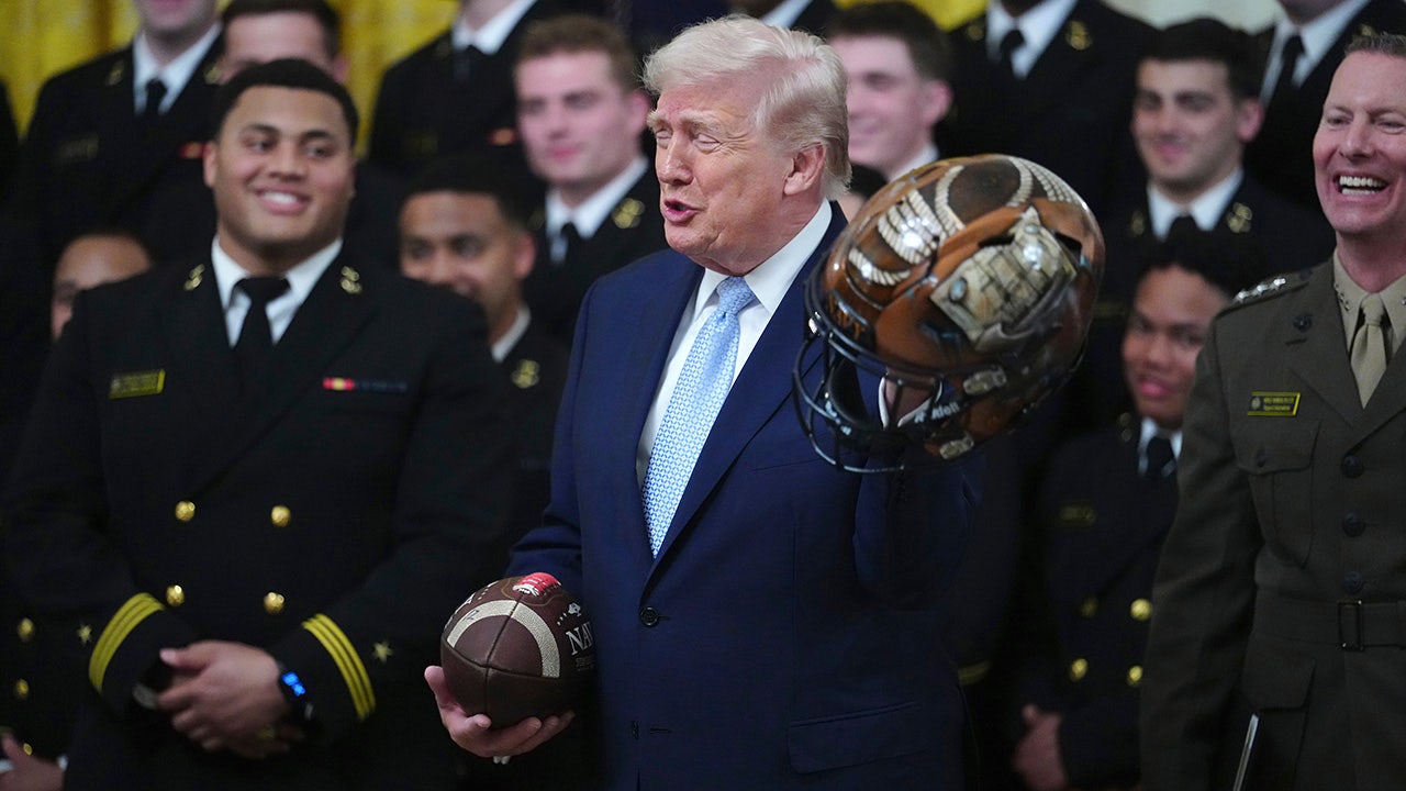 Trump Navy College Football 003.jpg
