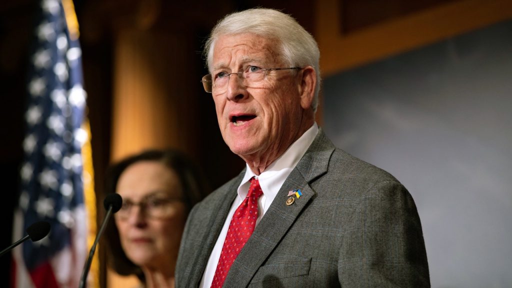 Roger Wicker.jpg