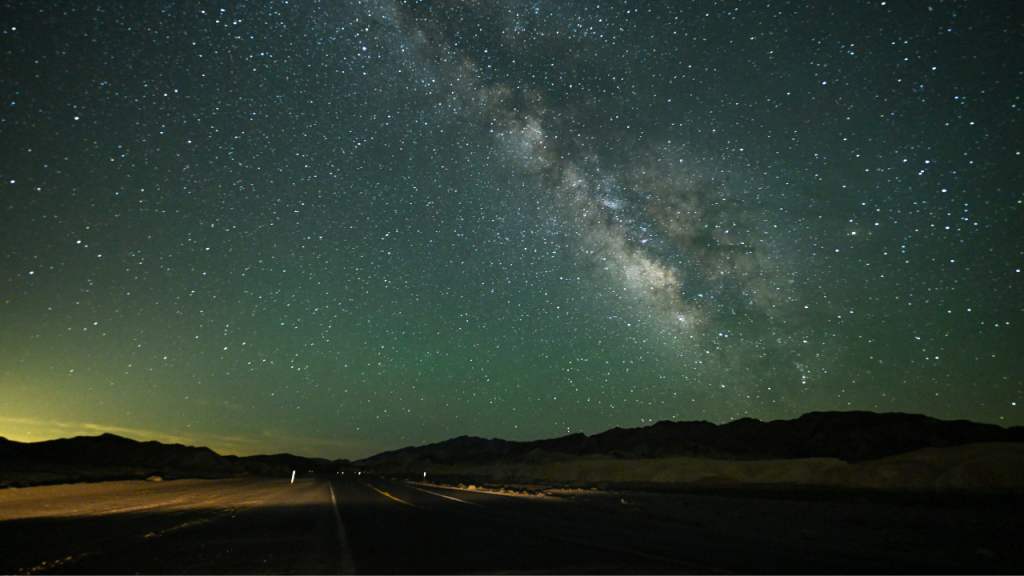 Milky Way Death Valley.png