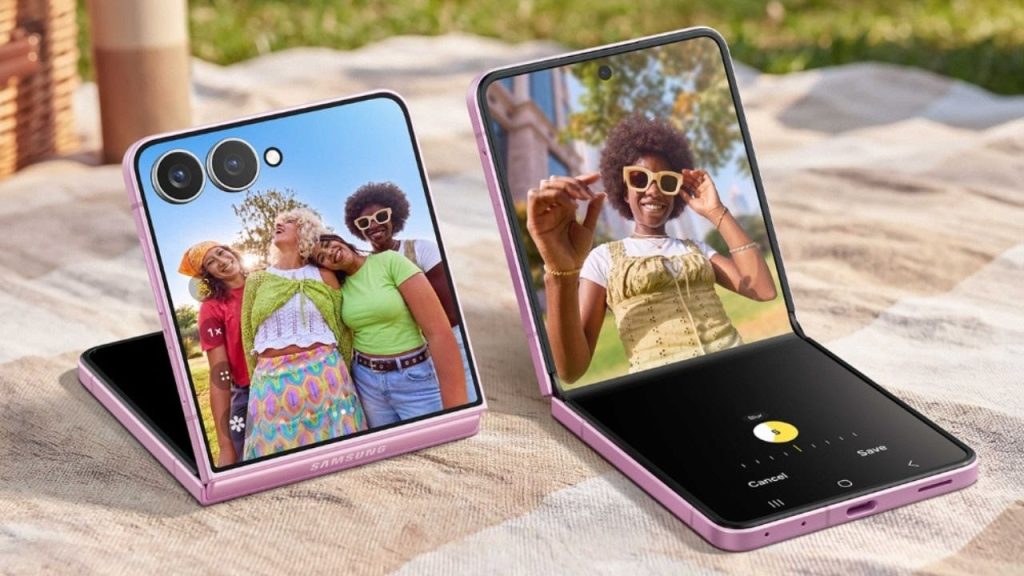 Samsung Galaxy Fold8 002.jpg