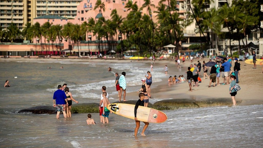 Waikiki Beach Honolulu Hawaii Fox News 001.jpeg